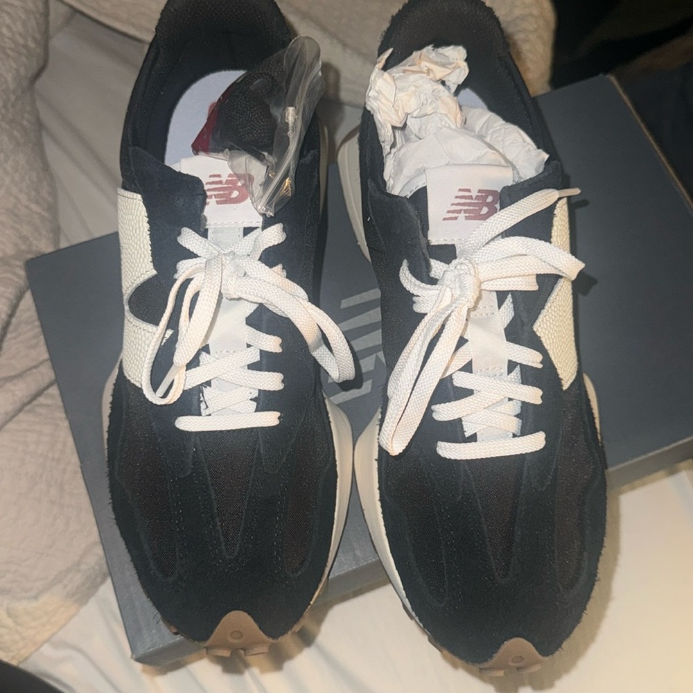 Brand new with box New Balance 327